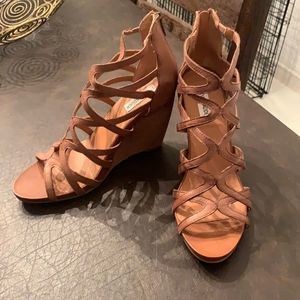 Steve Madden Tricklee Brown leather wedges